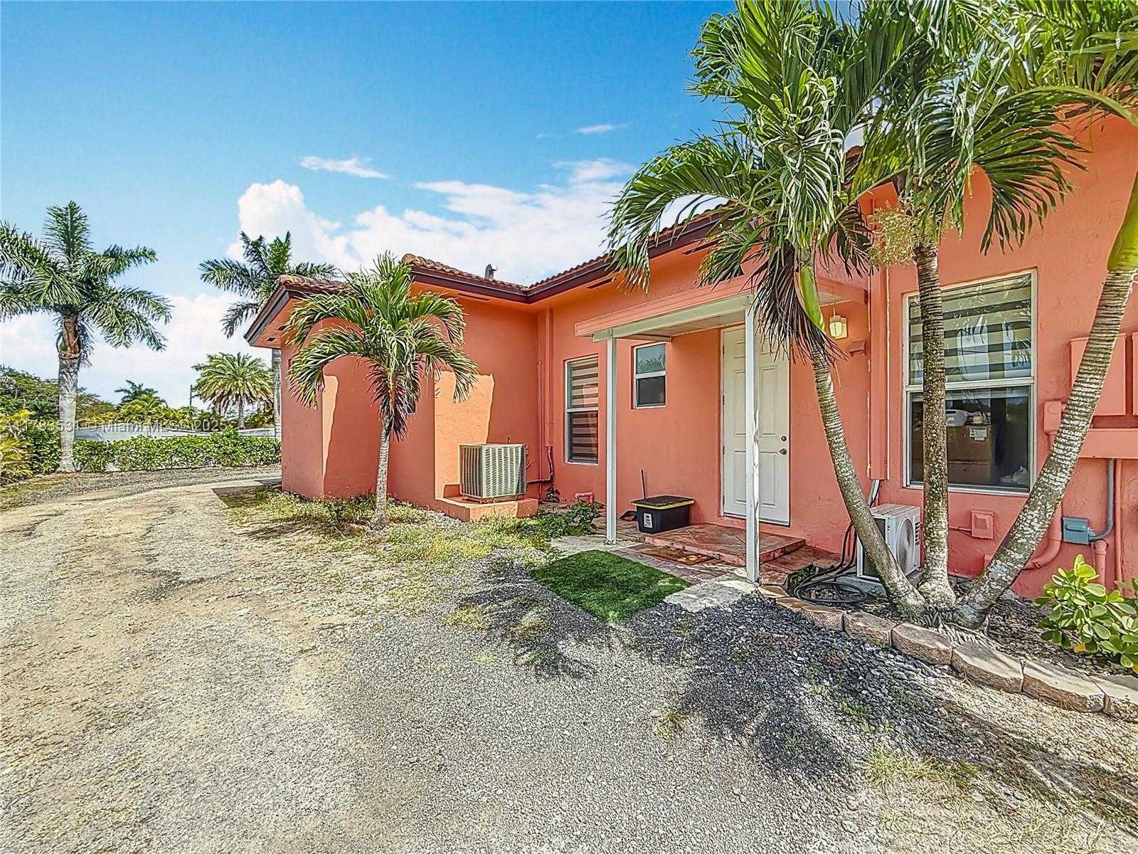 Small Image of 20455 SOUTH WEST 154TH AVE, Miami Number 62