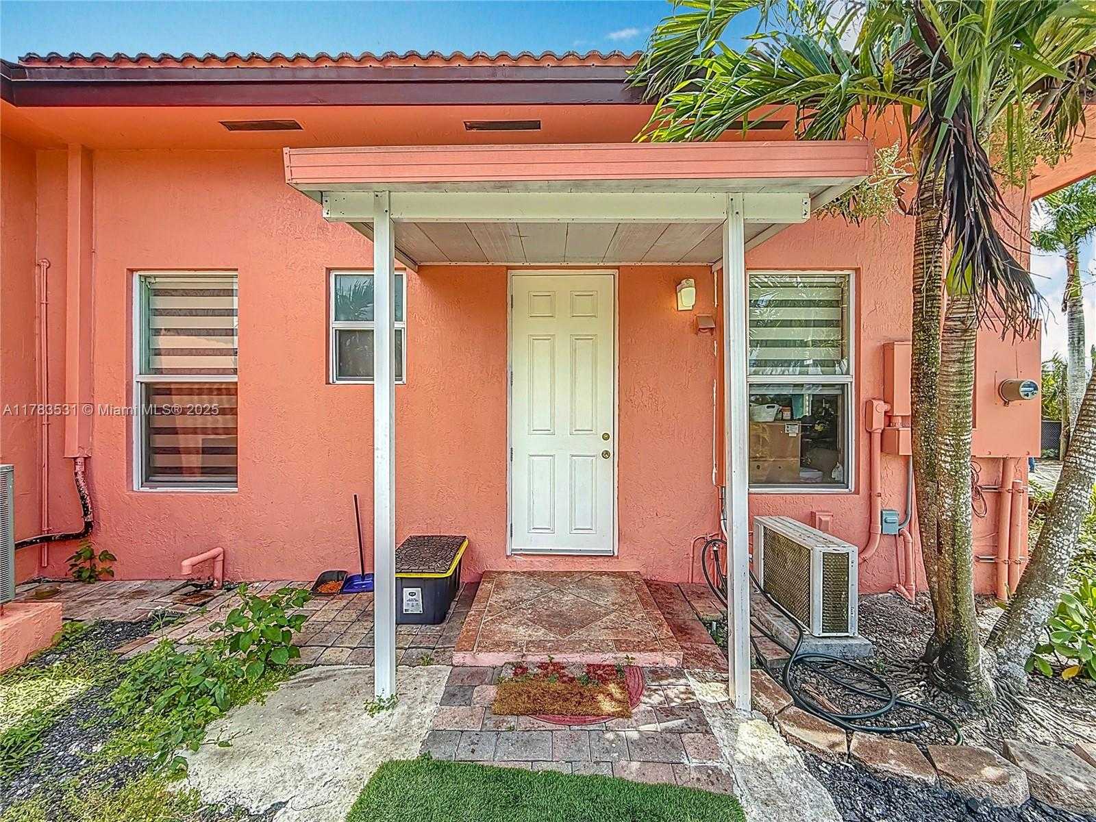 Small Image of 20455 SOUTH WEST 154TH AVE, Miami Number 63