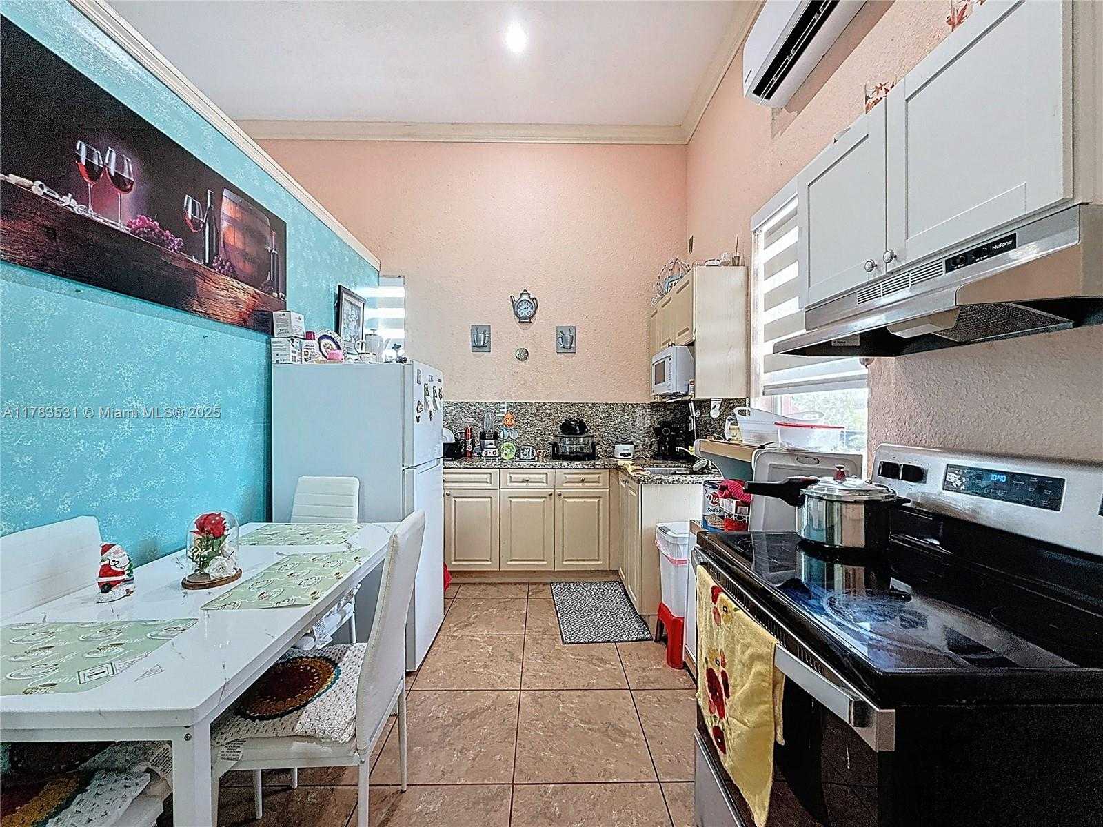 Small Image of 20455 SOUTH WEST 154TH AVE, Miami Number 65