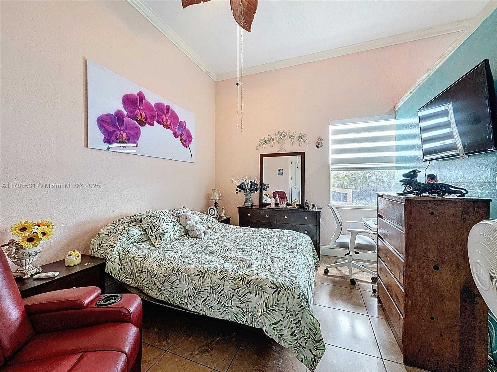Small Image of 20455 SOUTH WEST 154TH AVE, Miami Number 71