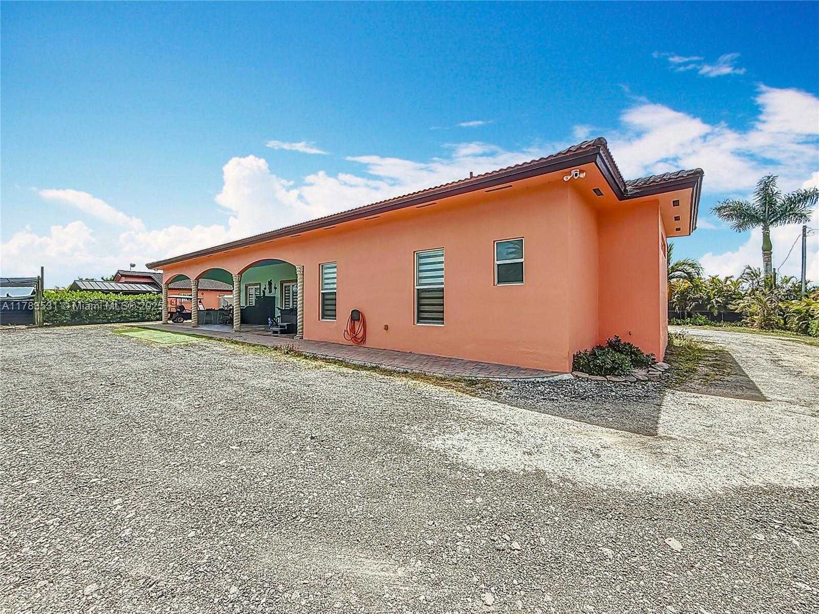Small Image of 20455 SOUTH WEST 154TH AVE, Miami Number 77