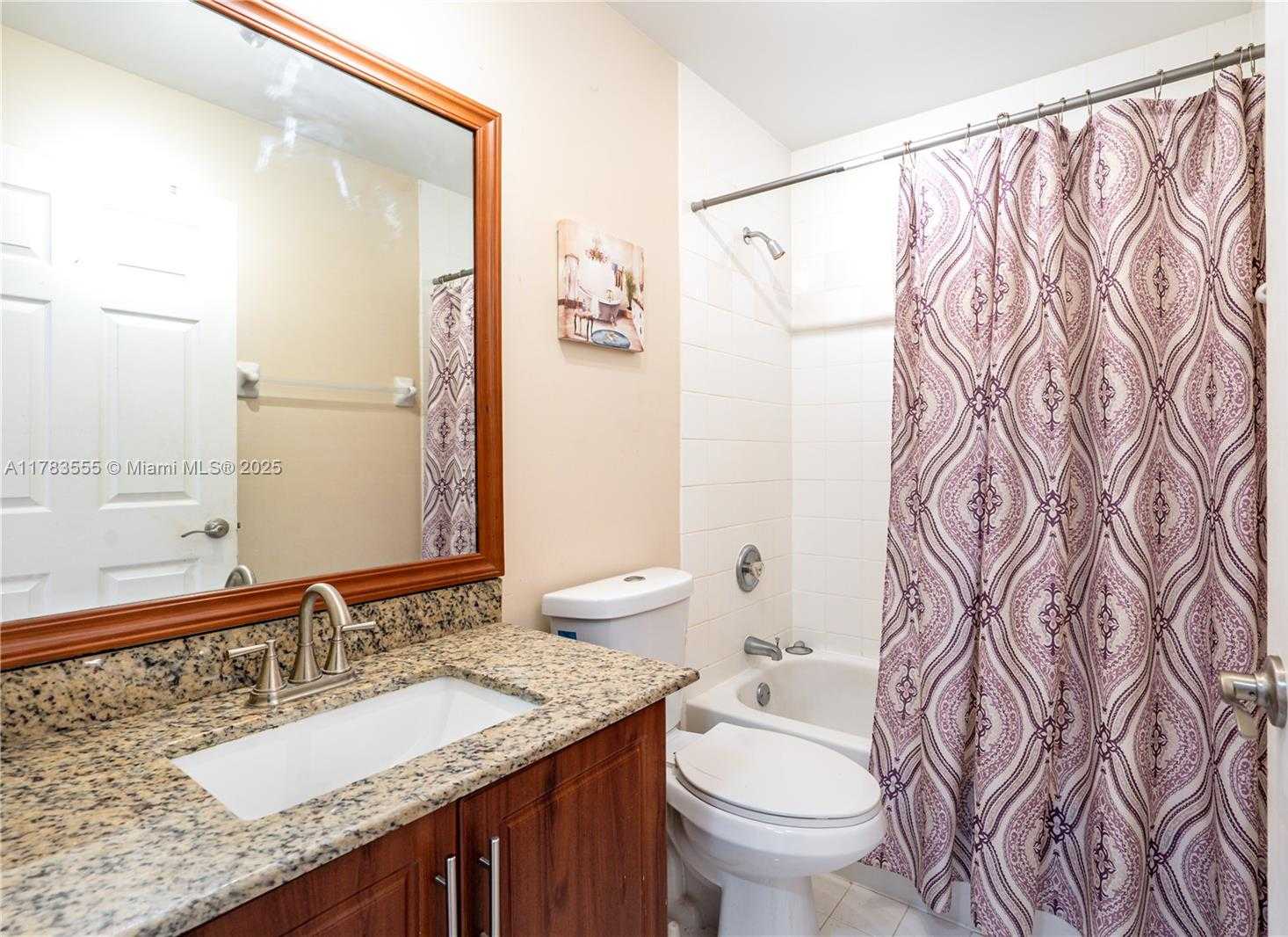 Small Image of 284 ROYAL COVE WAY, Davie Number 16