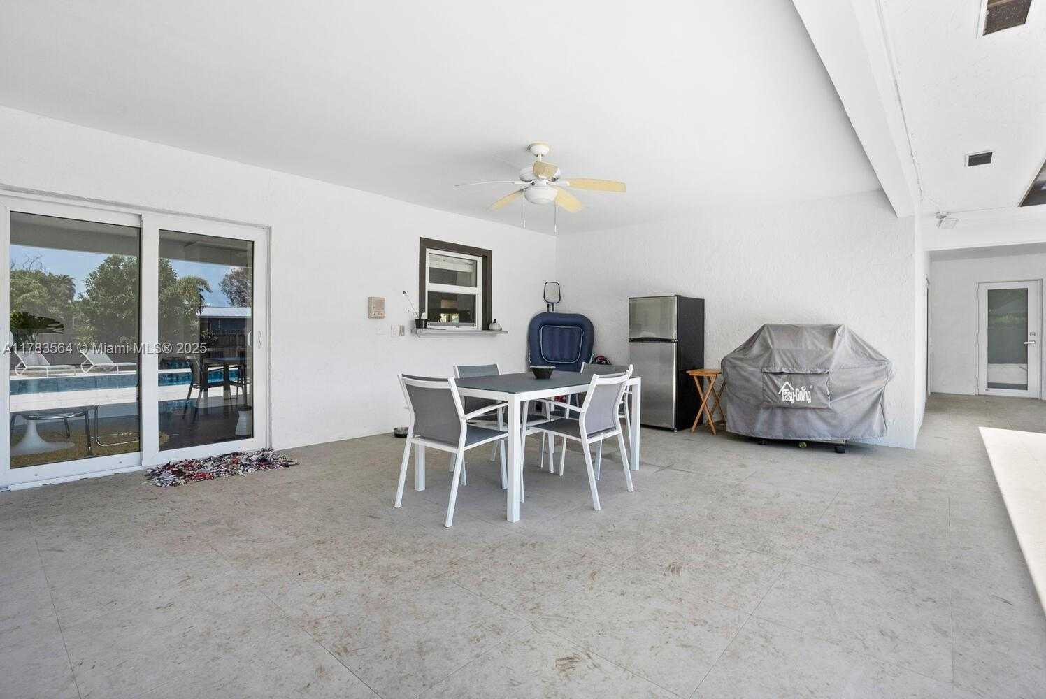 Small Image of 13605 SOUTH WEST 73RD AVE, Palmetto Bay Number 33