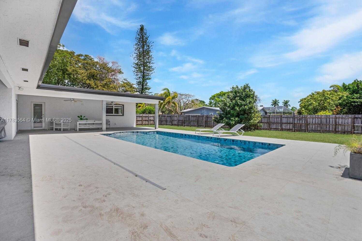 Small Image of 13605 SOUTH WEST 73RD AVE, Palmetto Bay Number 34