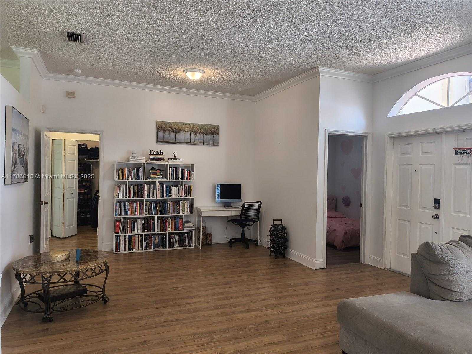 Small Image of 440 SOUTH EAST 25TH DR, Homestead Number 13