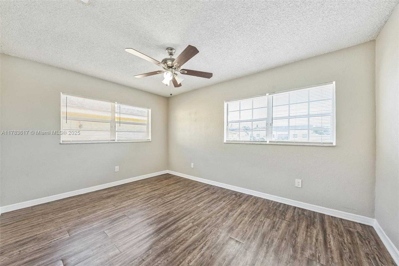 Small Image of 9219 SOUTH WEST 1ST PL, Boca Raton Number 10