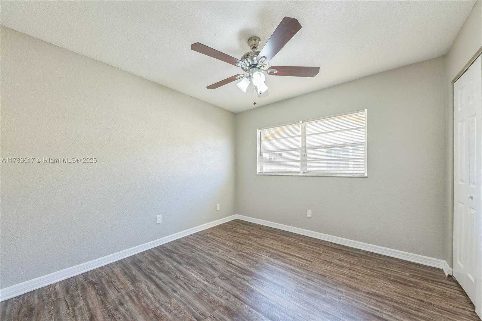 Small Image of 9219 SOUTH WEST 1ST PL, Boca Raton Number 11