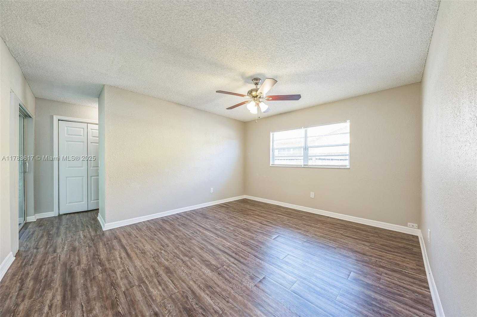 Small Image of 9219 SOUTH WEST 1ST PL, Boca Raton Number 12