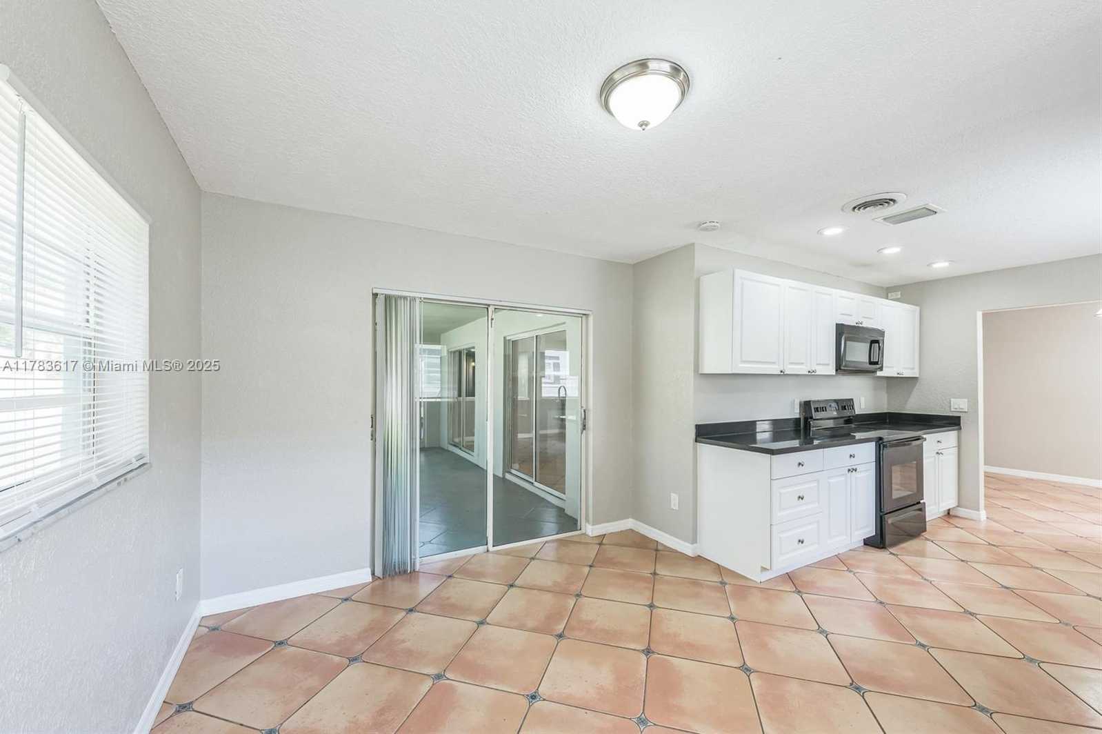Small Image of 9219 SOUTH WEST 1ST PL, Boca Raton Number 5