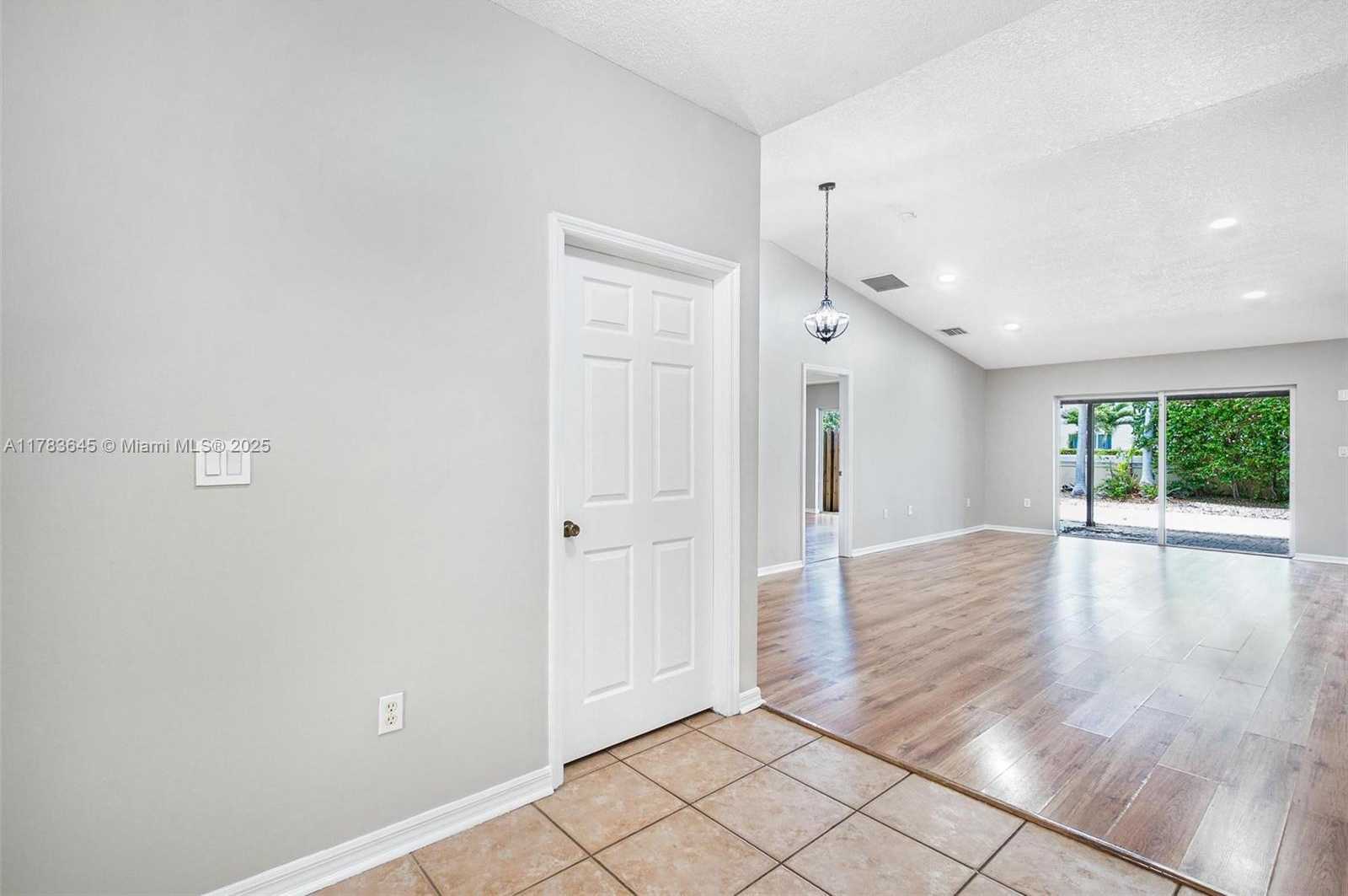 Small Image of 21092 SOUTH WEST 91ST CT, Cutler Bay Number 10
