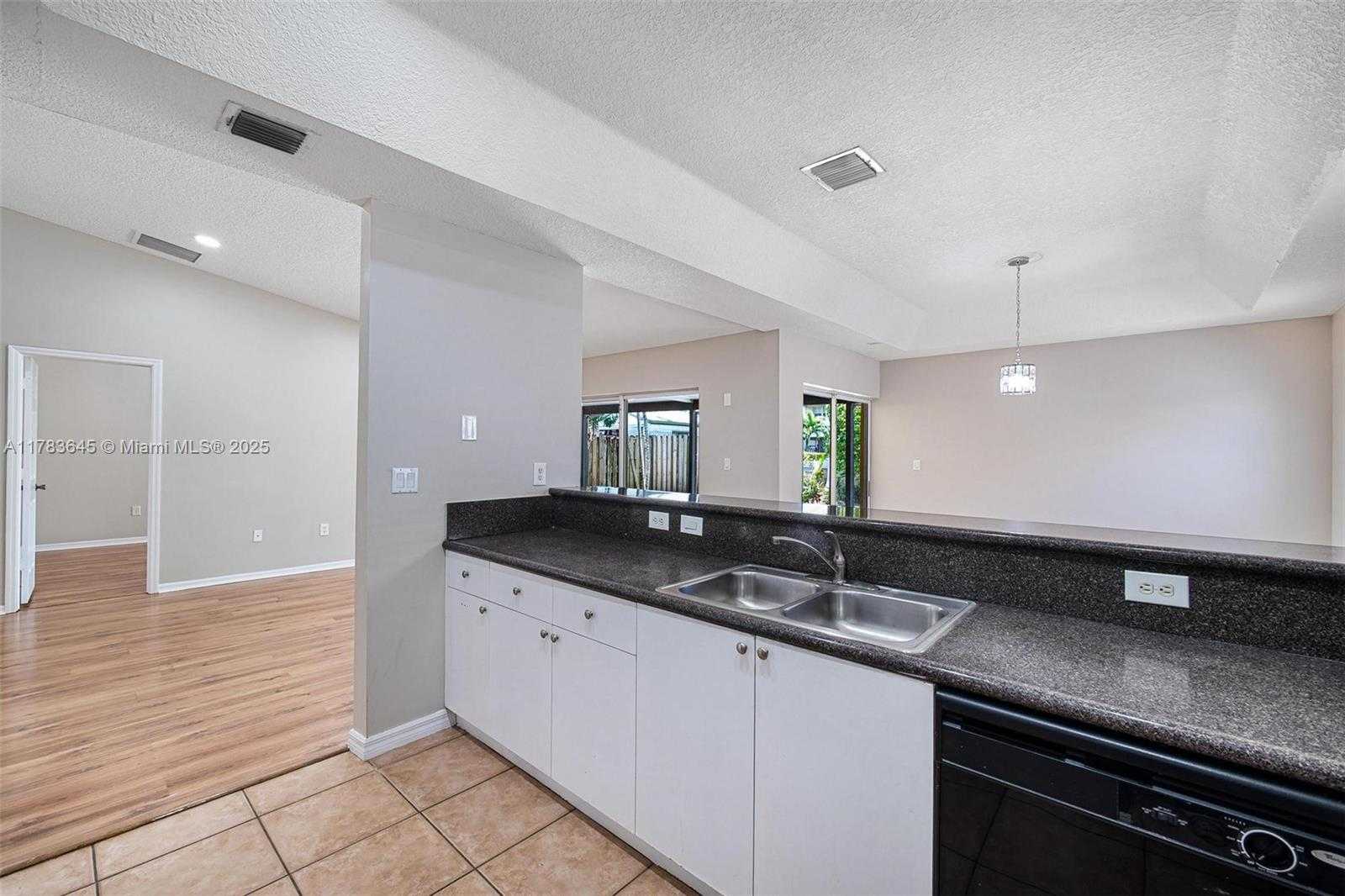 Small Image of 21092 SOUTH WEST 91ST CT, Cutler Bay Number 13