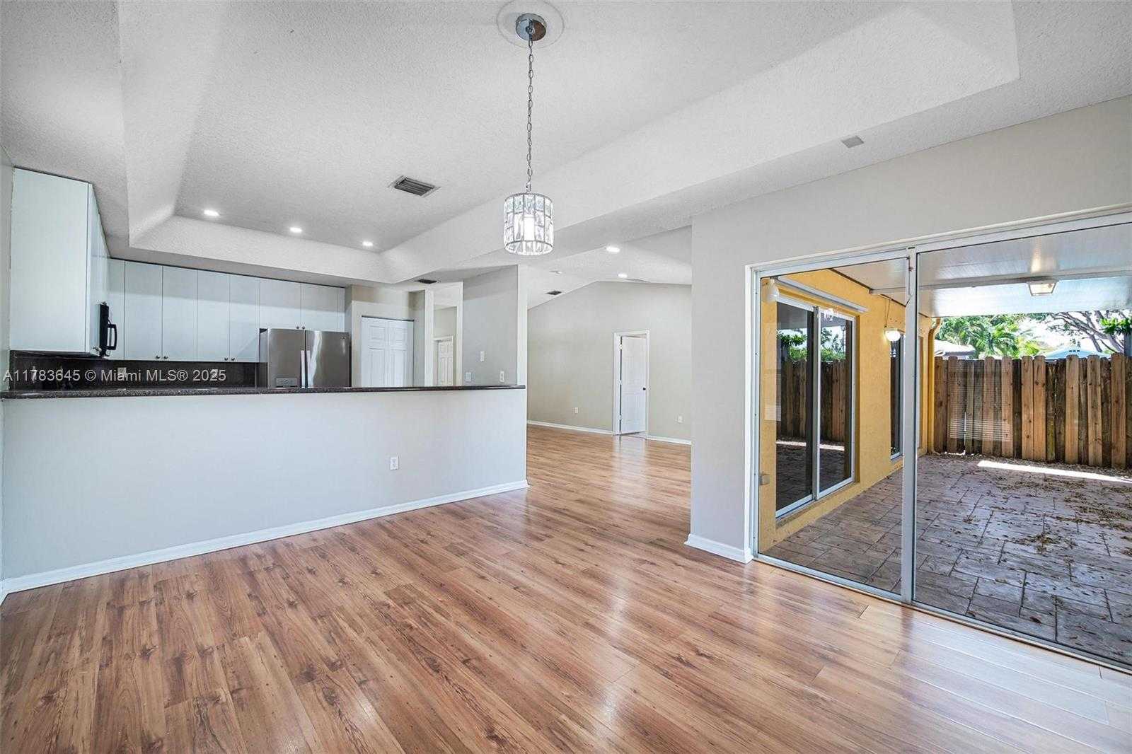 Small Image of 21092 SOUTH WEST 91ST CT, Cutler Bay Number 15