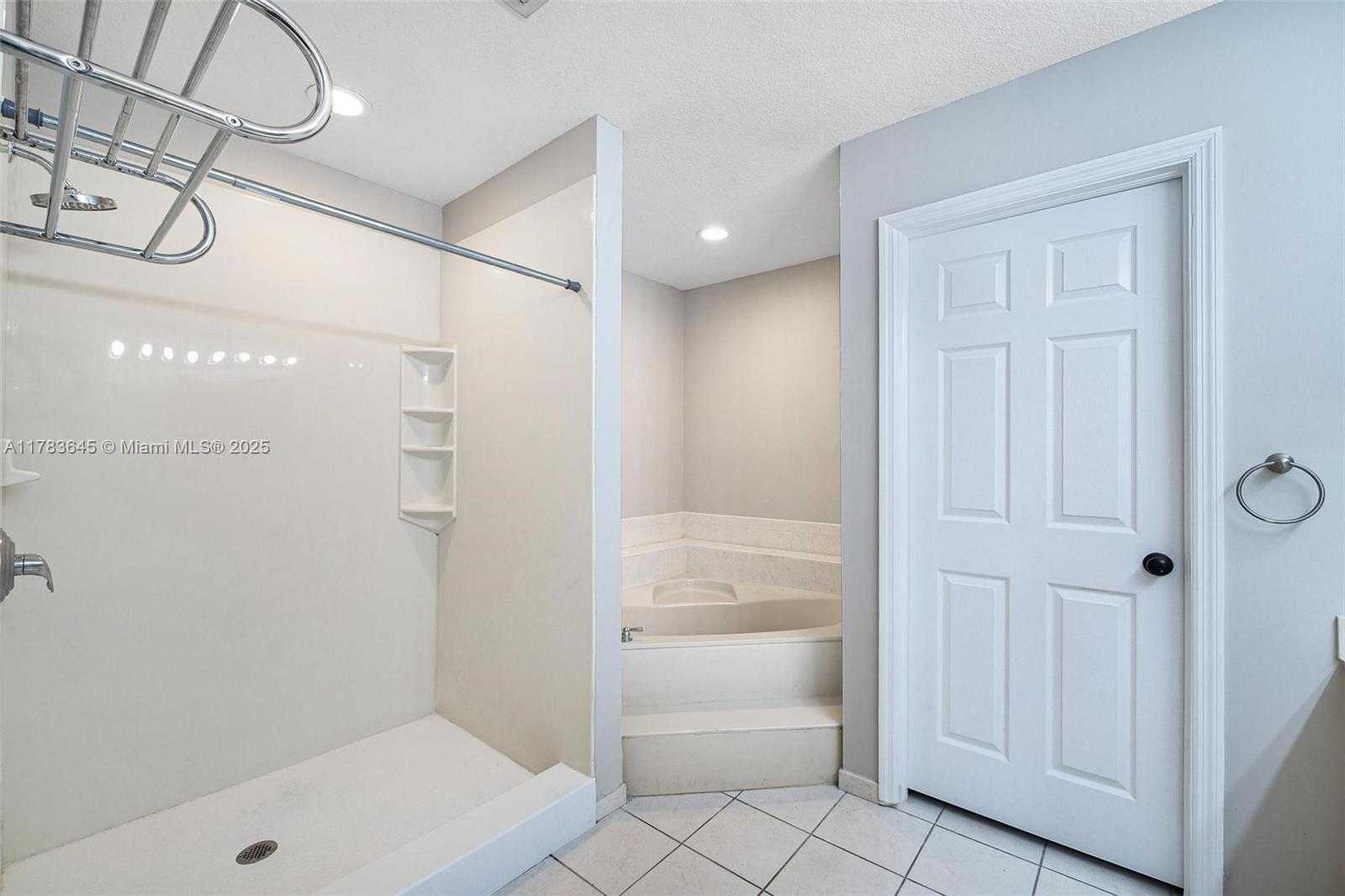 Small Image of 21092 SOUTH WEST 91ST CT, Cutler Bay Number 23