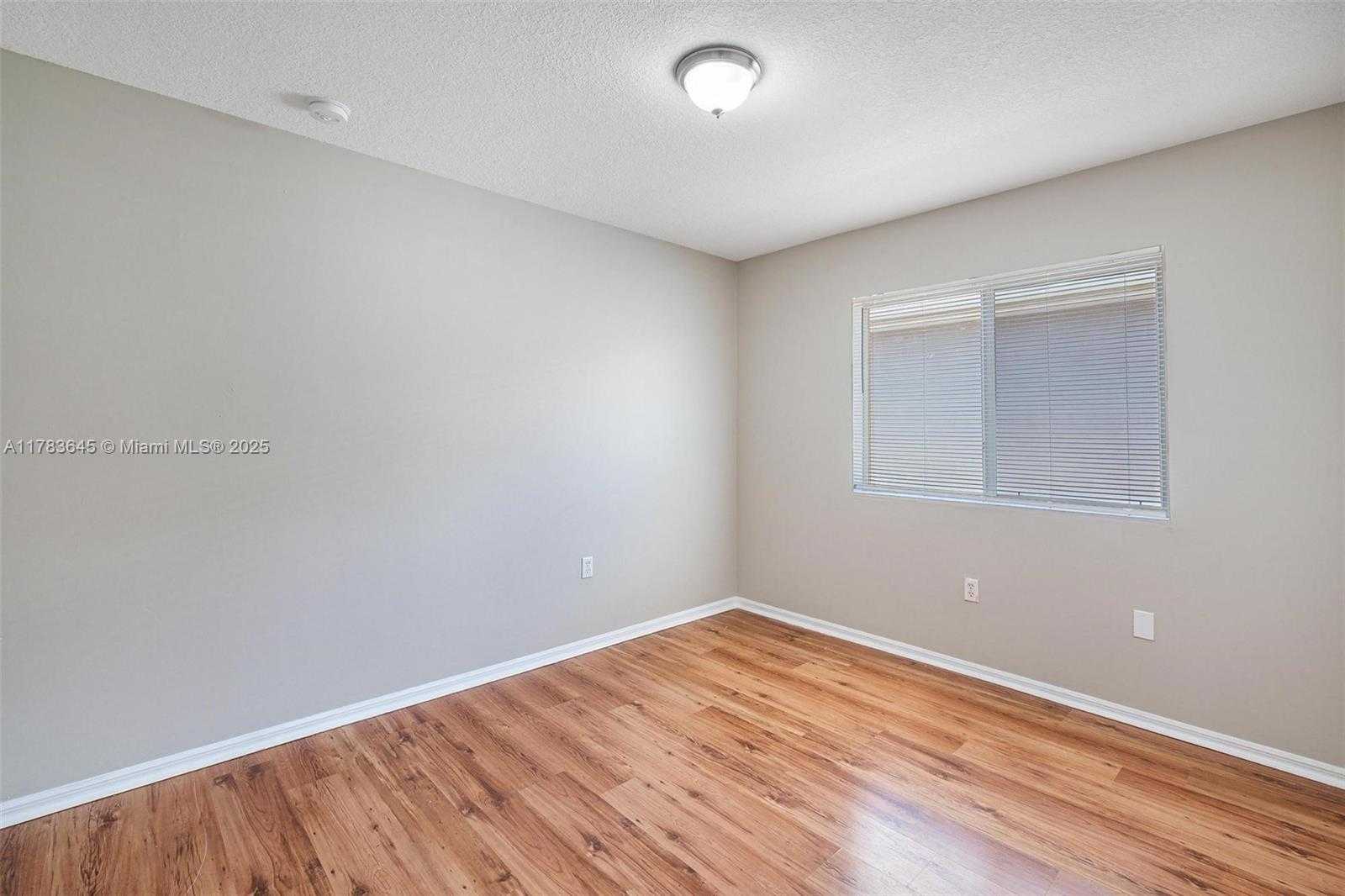 Small Image of 21092 SOUTH WEST 91ST CT, Cutler Bay Number 27