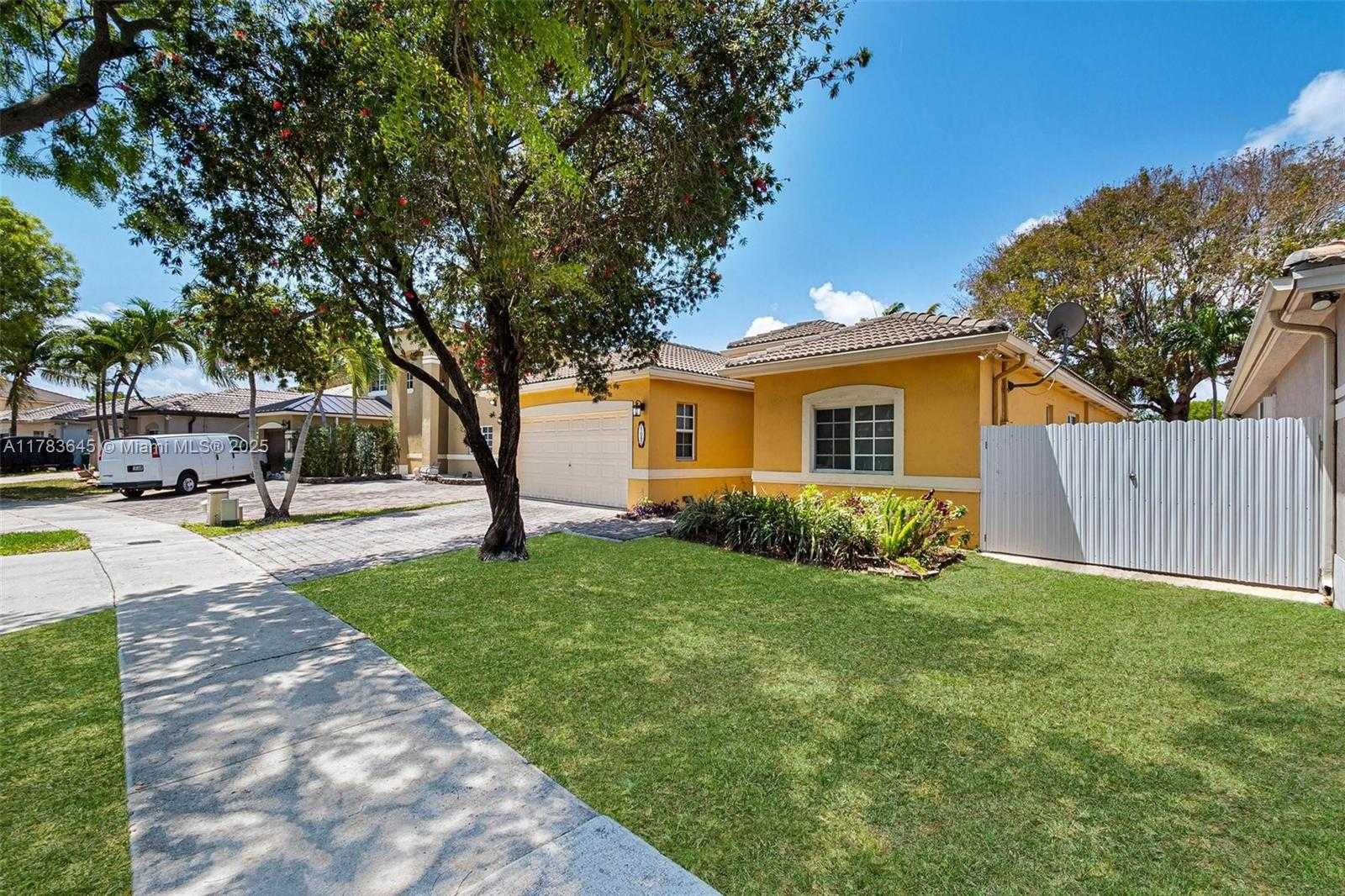 Small Image of 21092 SOUTH WEST 91ST CT, Cutler Bay Number 3