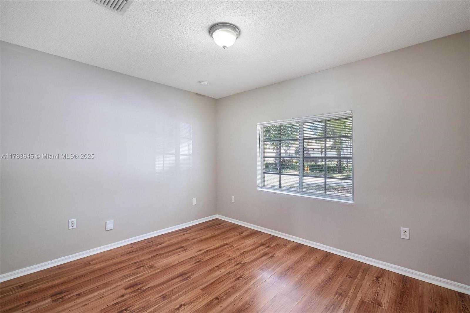 Small Image of 21092 SOUTH WEST 91ST CT, Cutler Bay Number 30