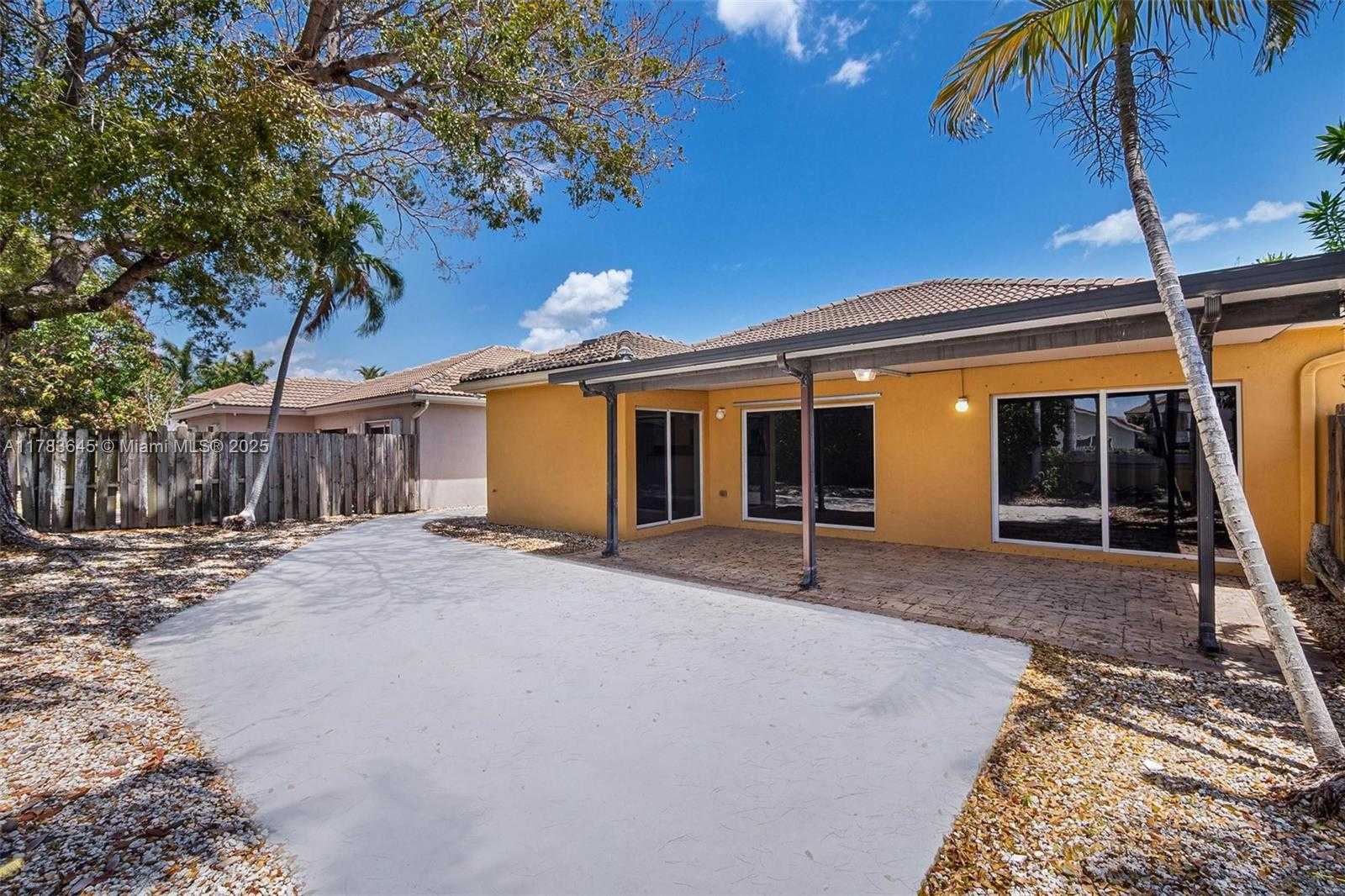 Small Image of 21092 SOUTH WEST 91ST CT, Cutler Bay Number 37
