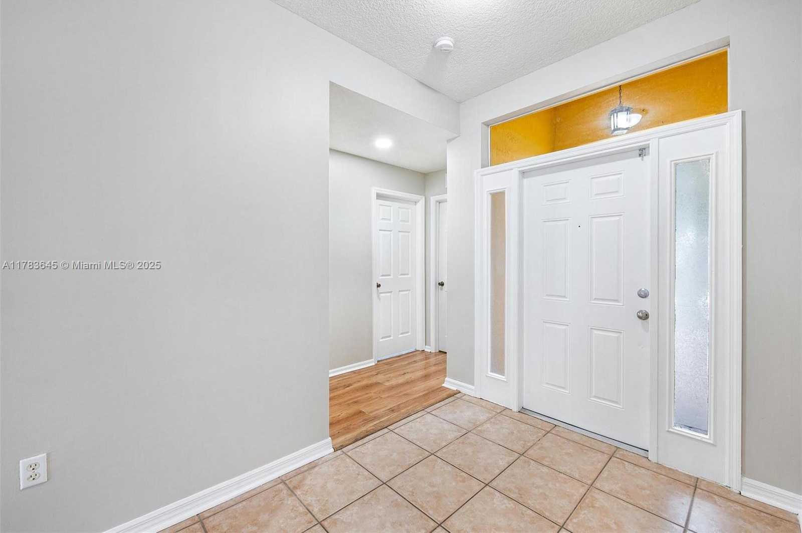 Small Image of 21092 SOUTH WEST 91ST CT, Cutler Bay Number 4