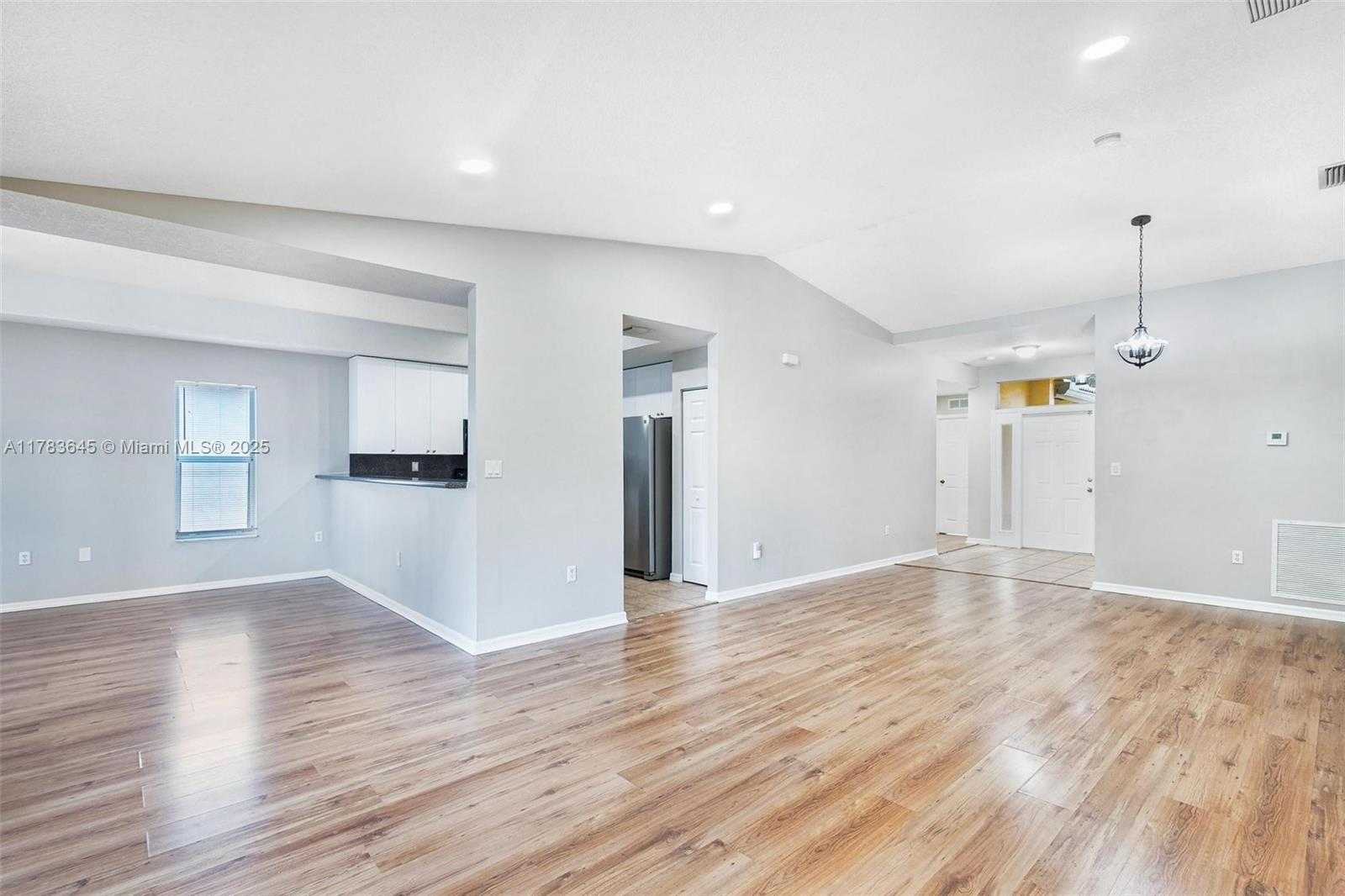 Small Image of 21092 SOUTH WEST 91ST CT, Cutler Bay Number 7