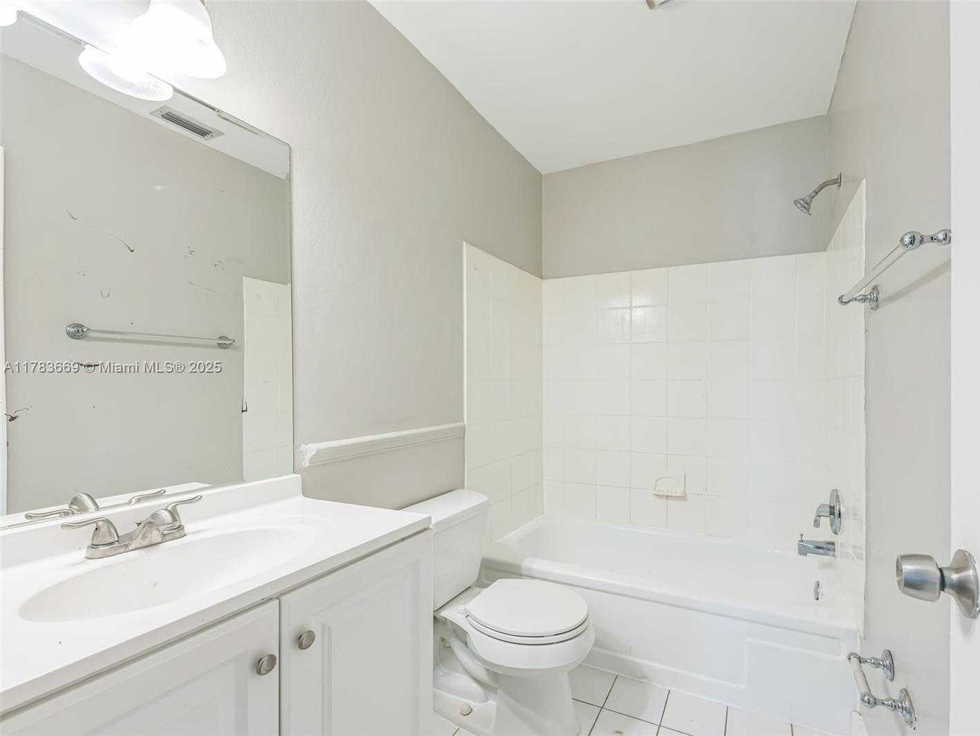 Small Image of 10108 SOUTH WINDTREE LN S, Boca Raton Number 8