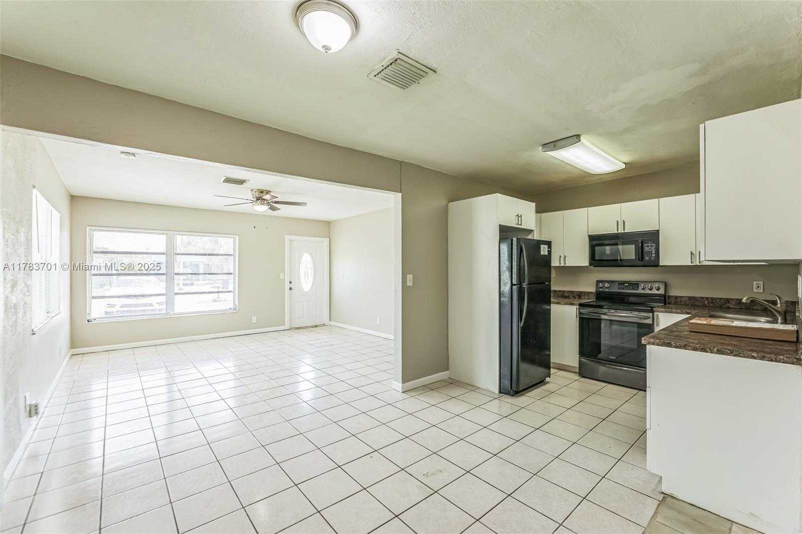 Small Image of 1541 SOUTH WEST 63RD TER, North Lauderdale Number 9