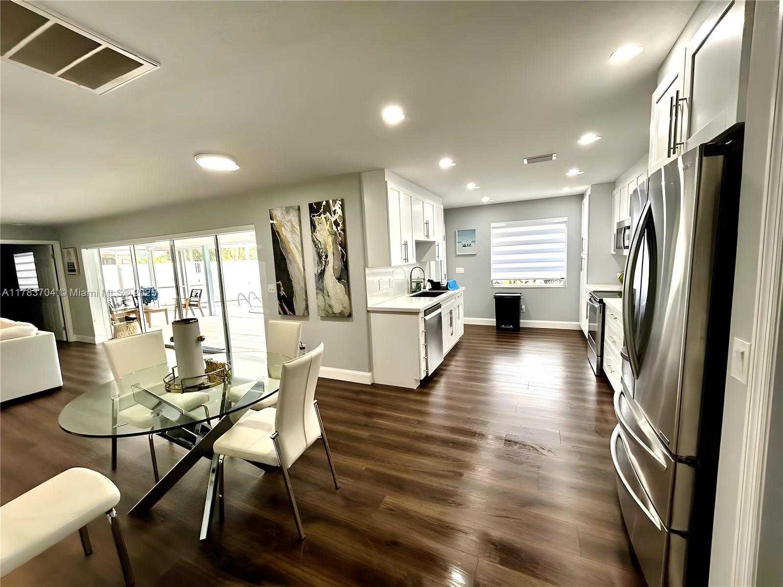 Small Image of 1398 HARBOR VIEW DR, Fort Myers Number 13