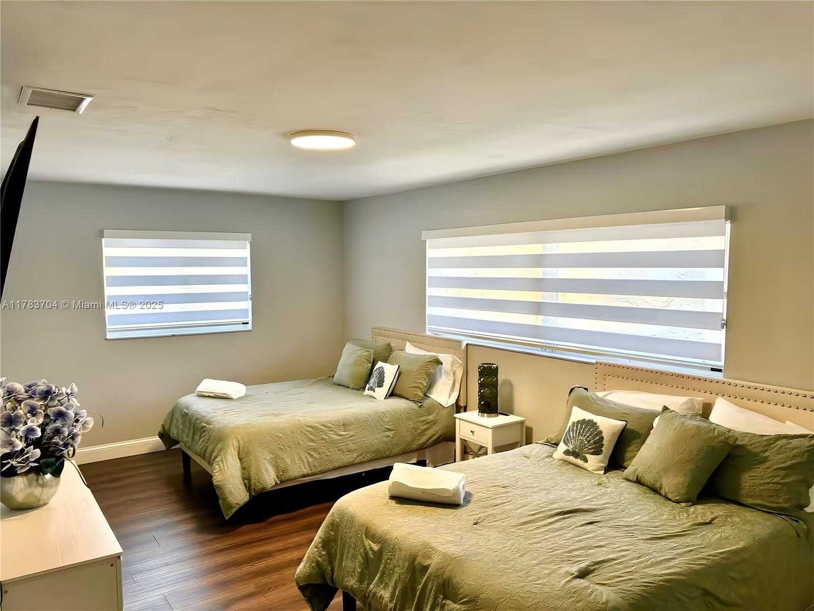 Small Image of 1398 HARBOR VIEW DR, Fort Myers Number 27