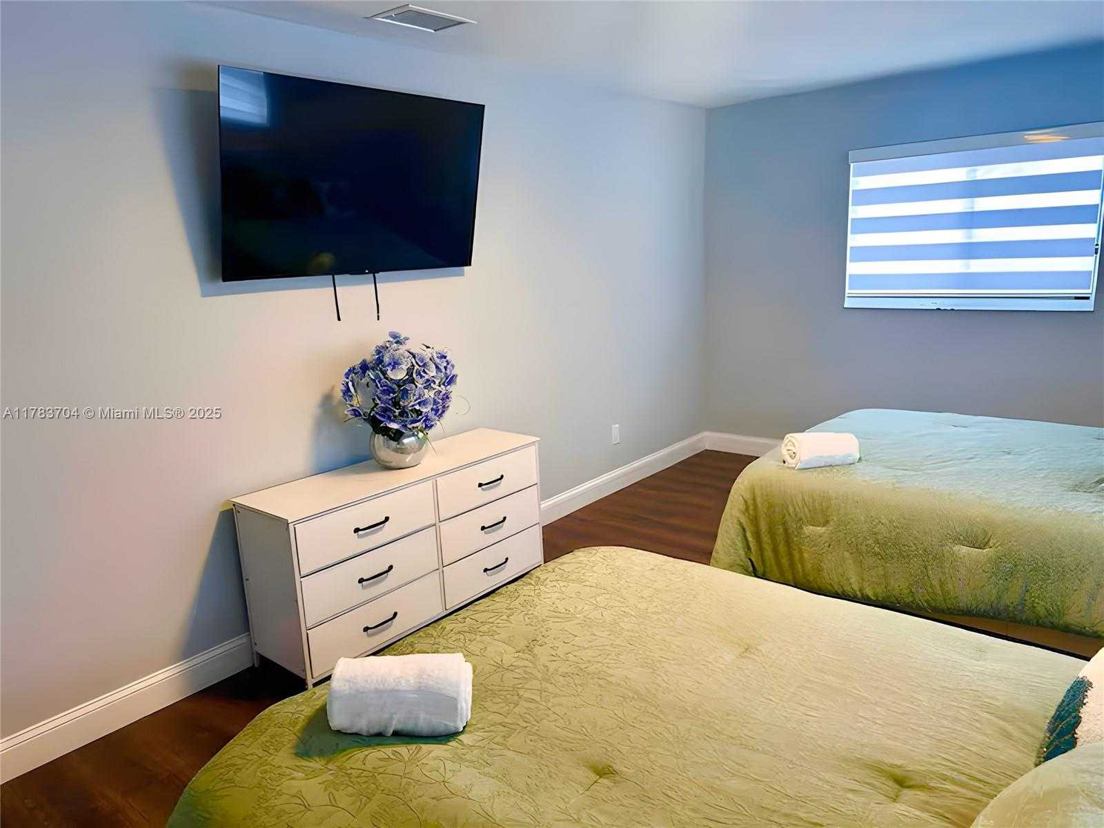 Small Image of 1398 HARBOR VIEW DR, Fort Myers Number 29