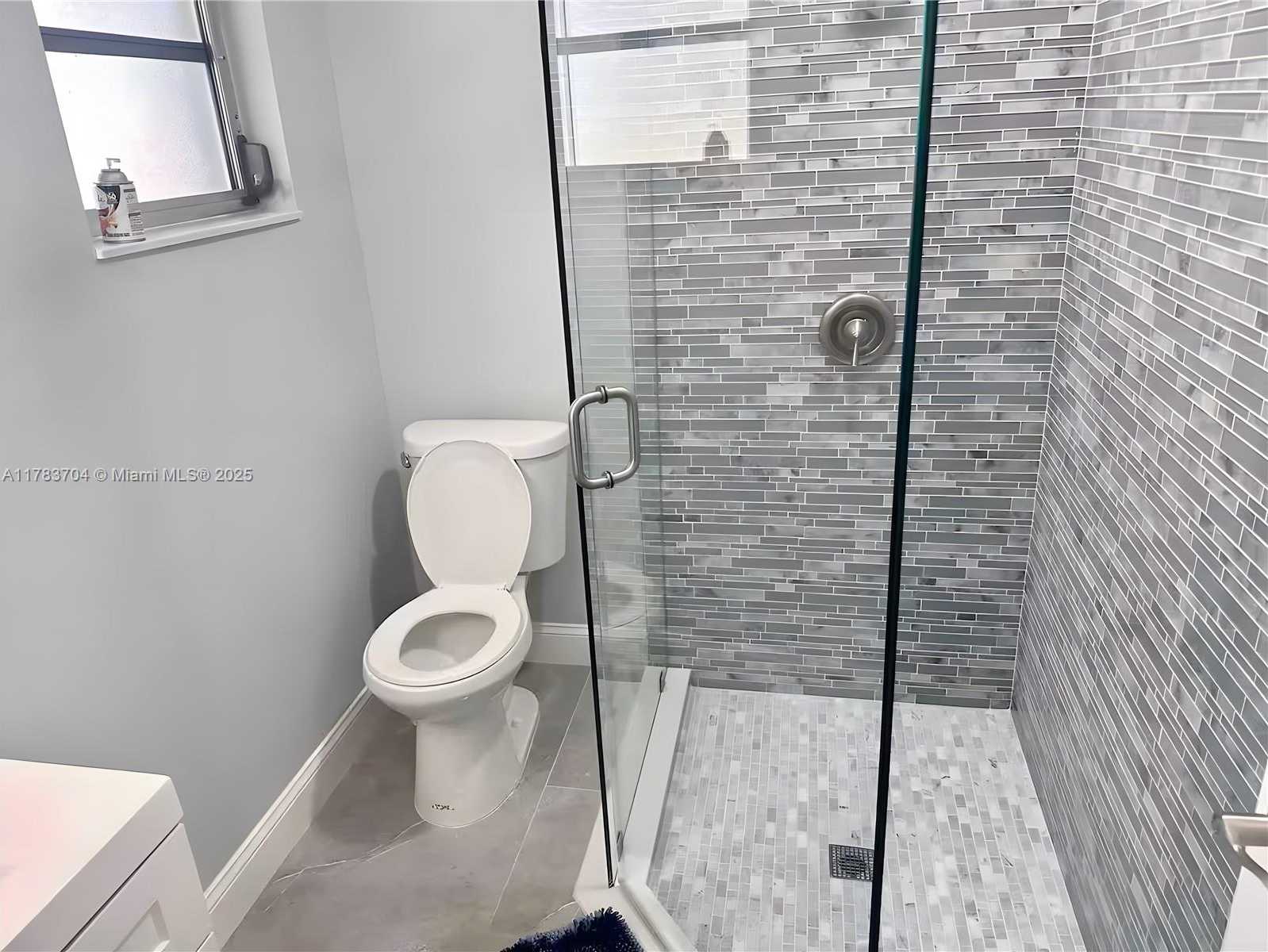 Small Image of 1398 HARBOR VIEW DR, Fort Myers Number 37