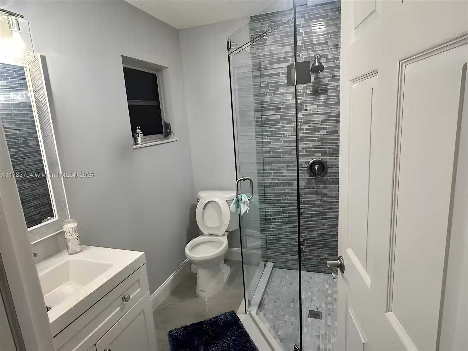 Small Image of 1398 HARBOR VIEW DR, Fort Myers Number 38