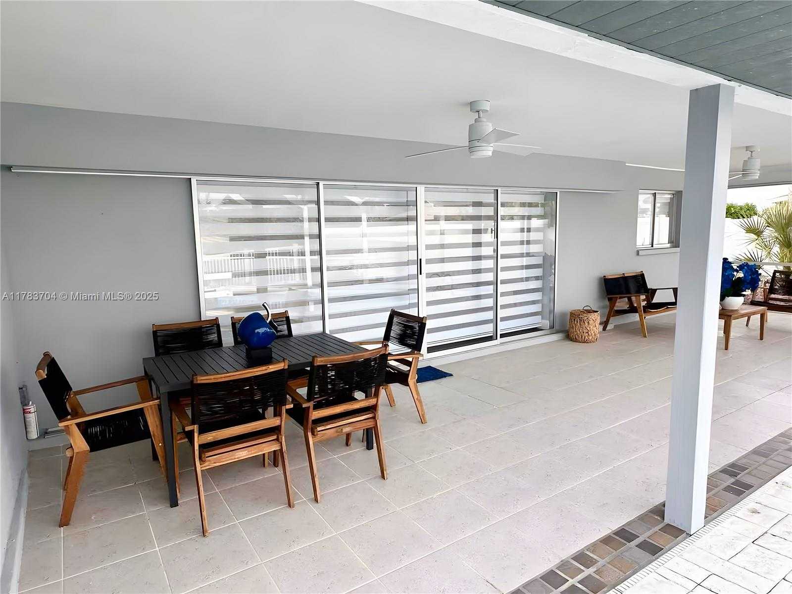 Small Image of 1398 HARBOR VIEW DR, Fort Myers Number 44