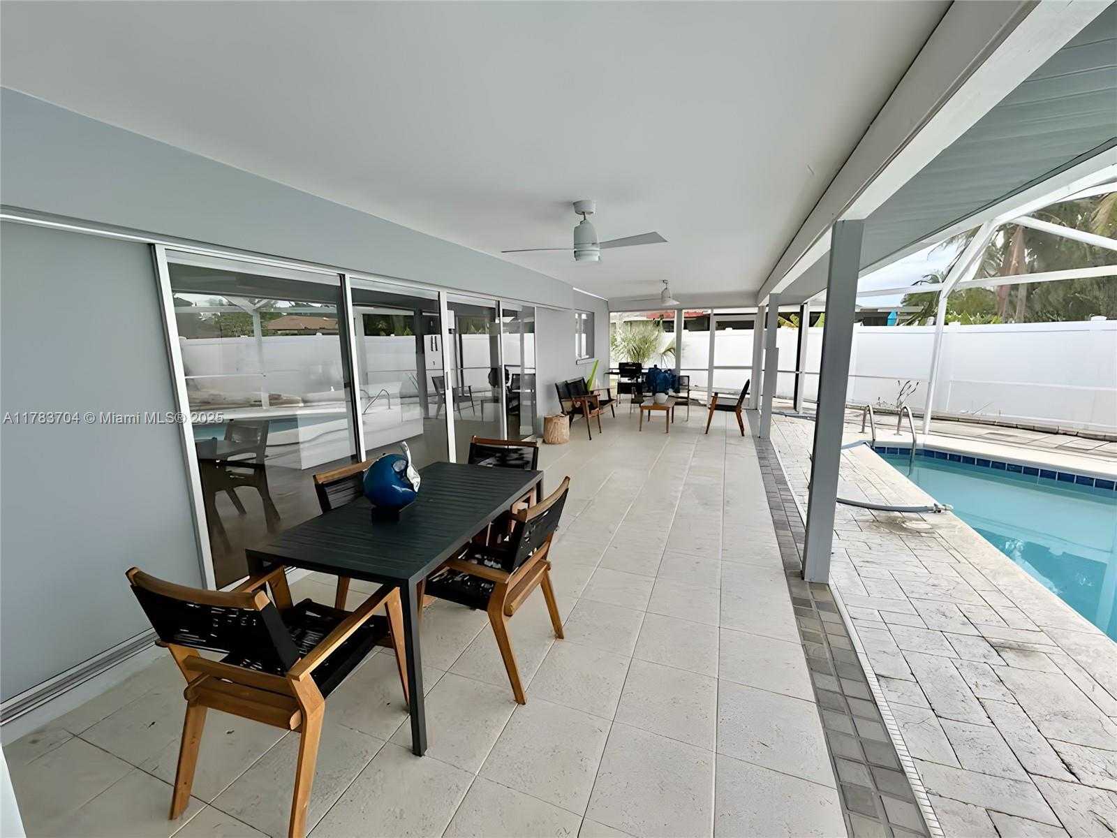 Small Image of 1398 HARBOR VIEW DR, Fort Myers Number 47