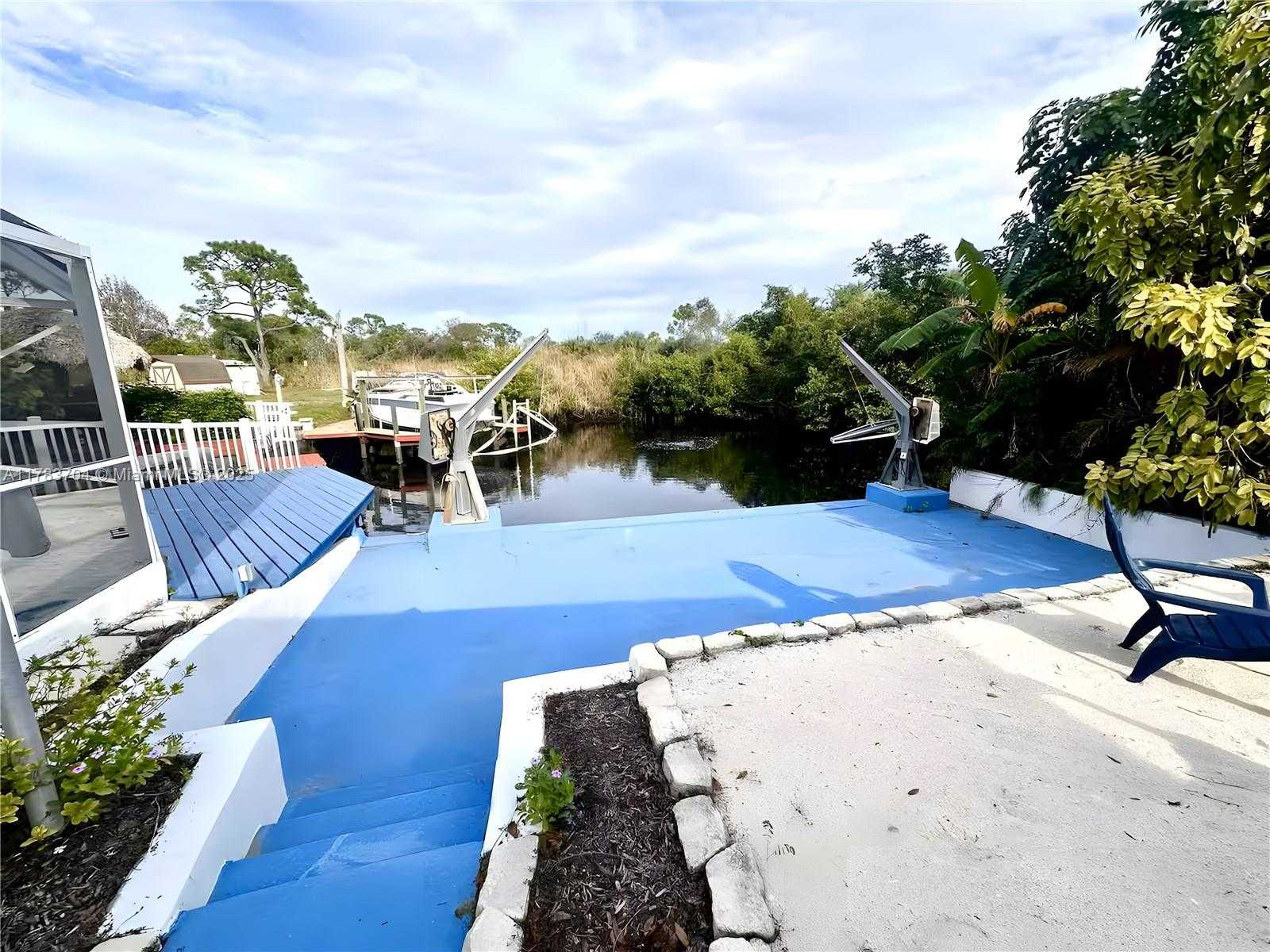 Small Image of 1398 HARBOR VIEW DR, Fort Myers Number 51