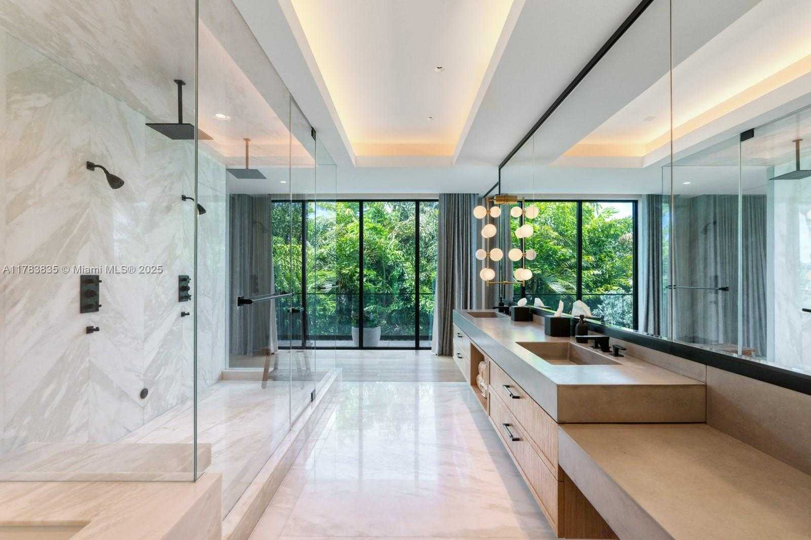 Small Image of 609 EAST DILIDO DR, Miami Beach Number 20