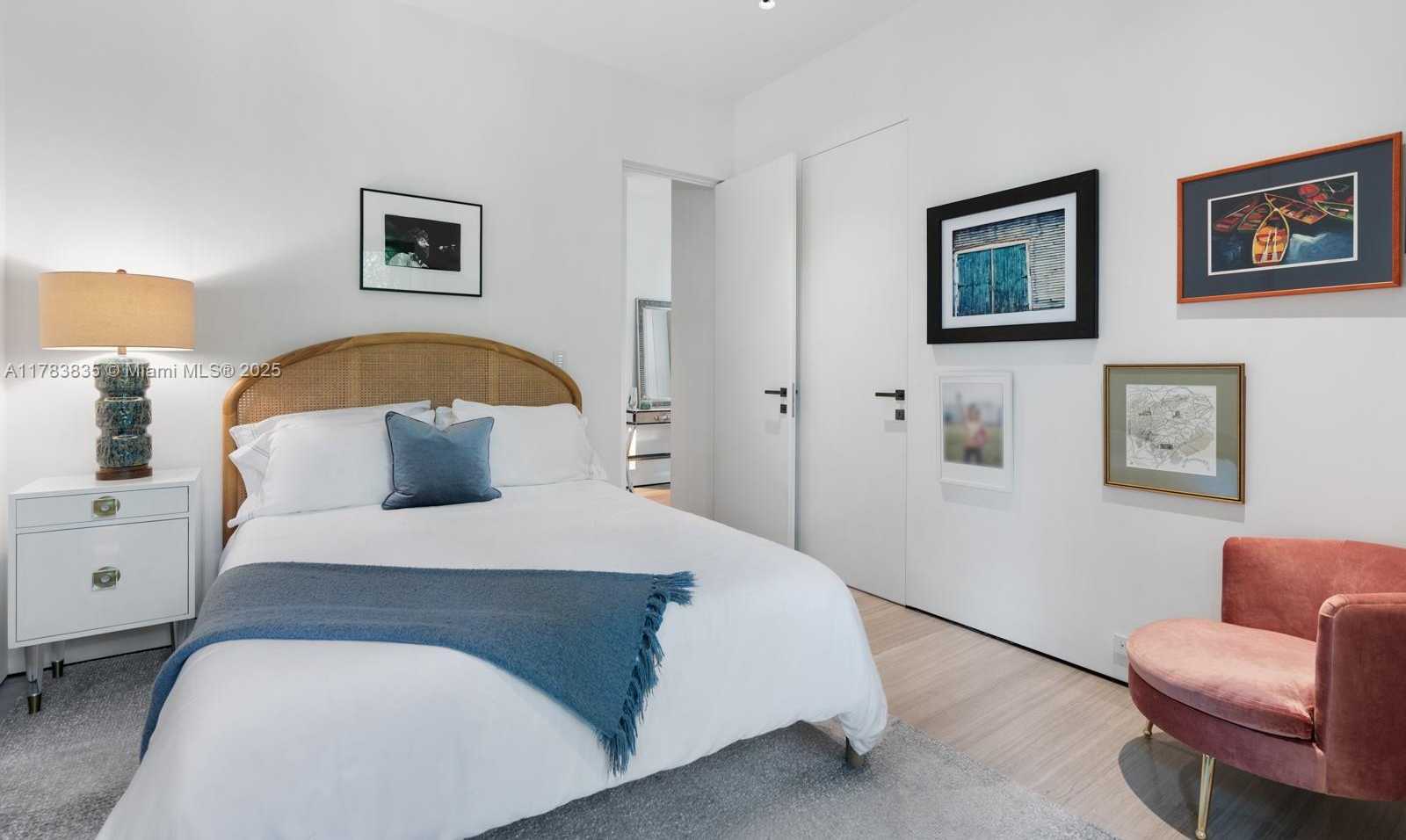 Small Image of 609 EAST DILIDO DR, Miami Beach Number 30