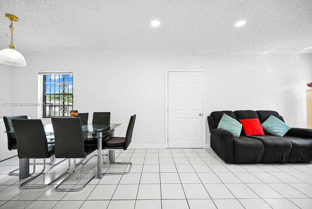 Small Image of 5080 EAST 5TH AVE, Hialeah Number 10