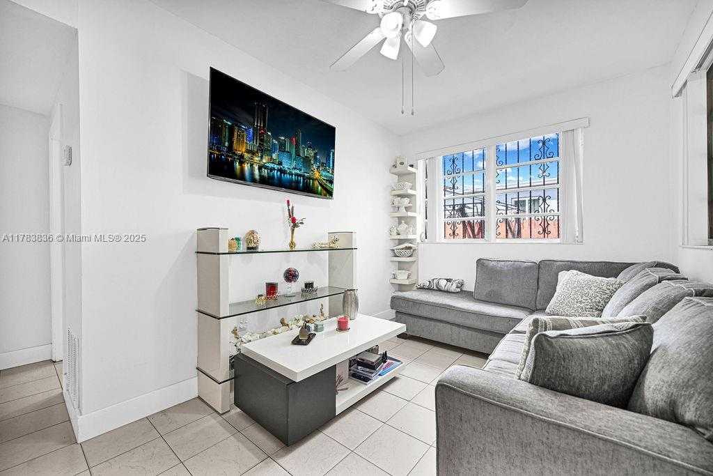 Small Image of 5080 EAST 5TH AVE, Hialeah Number 33