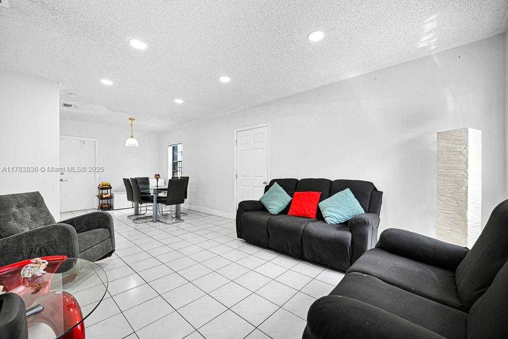 Small Image of 5080 EAST 5TH AVE, Hialeah Number 7