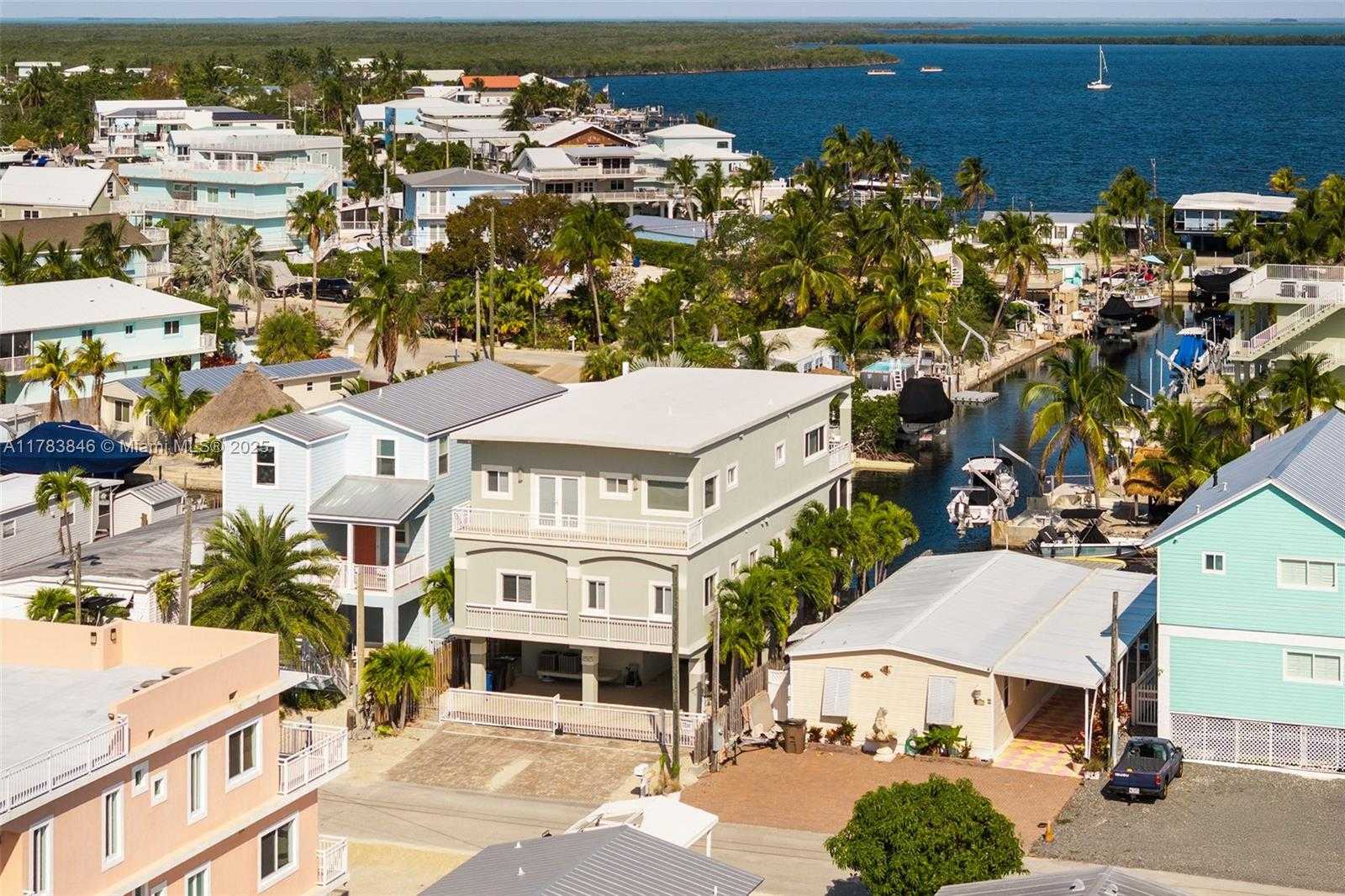 Small Image of 1515 AQUEDUCT LN, Key Largo Number 32