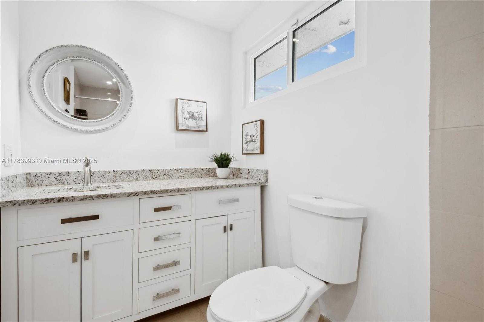 Small Image of 10560 LA PLACIDA DR, Coral Springs Number 11