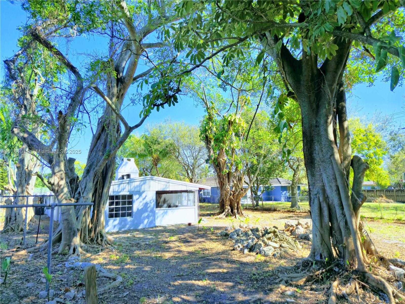 Small Image of 6208 SOUTH WEST 26TH ST, Miramar Number 23