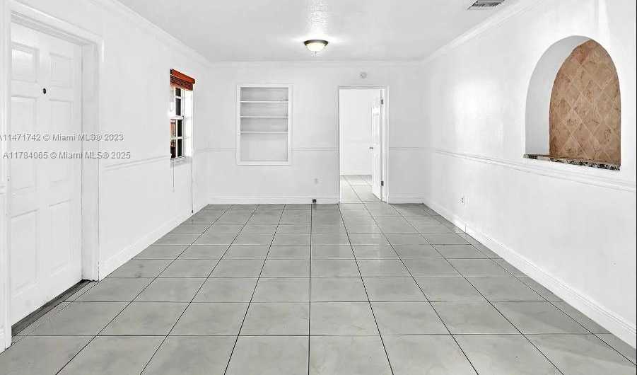 Small Image of 936 NORTH EAST 132ND ST, North Miami Number 25