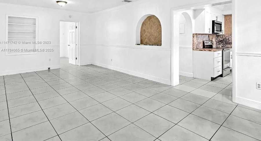 Small Image of 936 NORTH EAST 132ND ST, North Miami Number 26