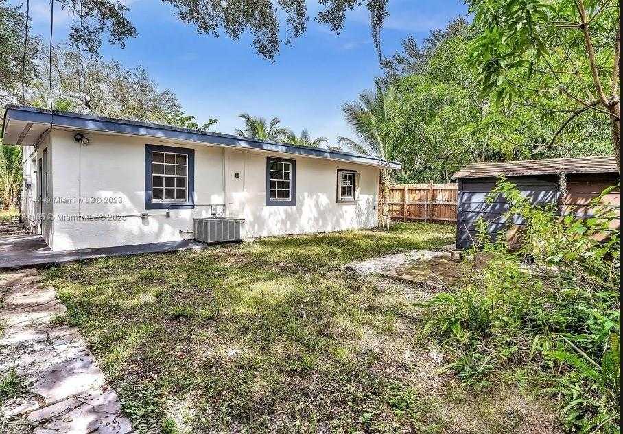 Small Image of 936 NORTH EAST 132ND ST, North Miami Number 34