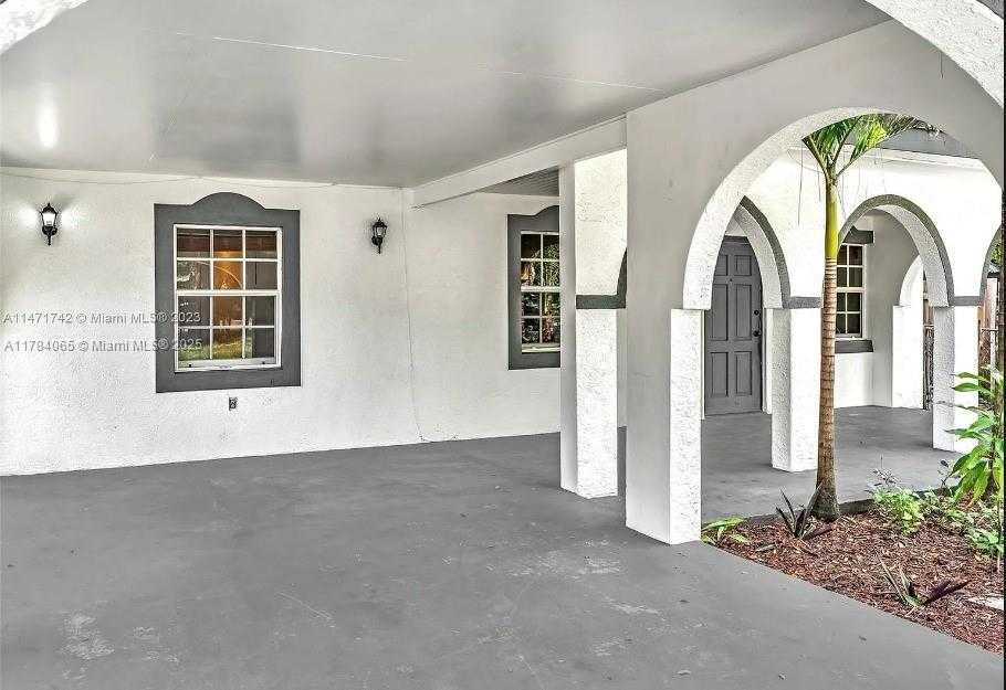 Small Image of 936 NORTH EAST 132ND ST, North Miami Number 6
