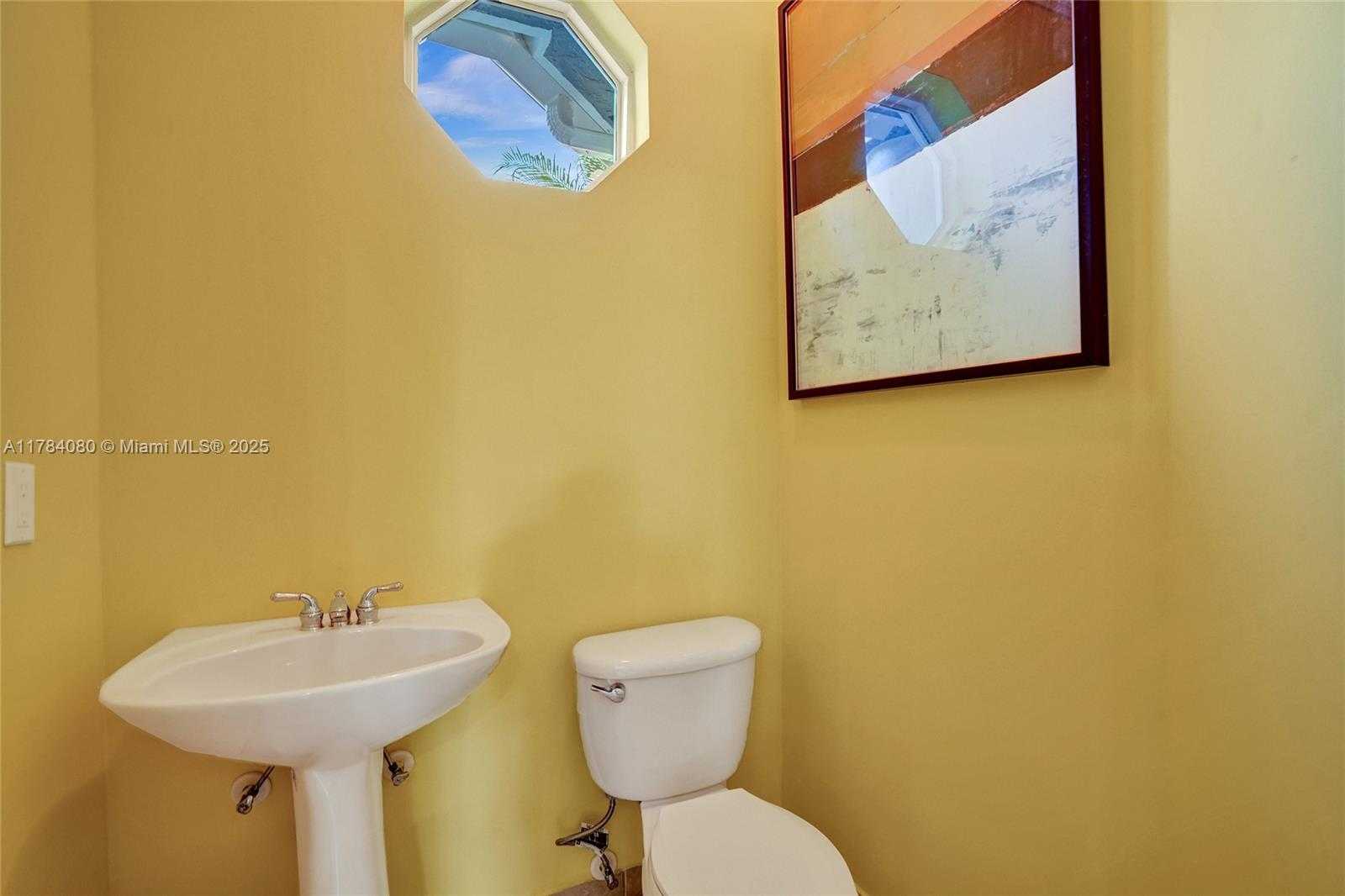 Small Image of 1322 NORTH WEST 139TH AVE, Pembroke Pines Number 20