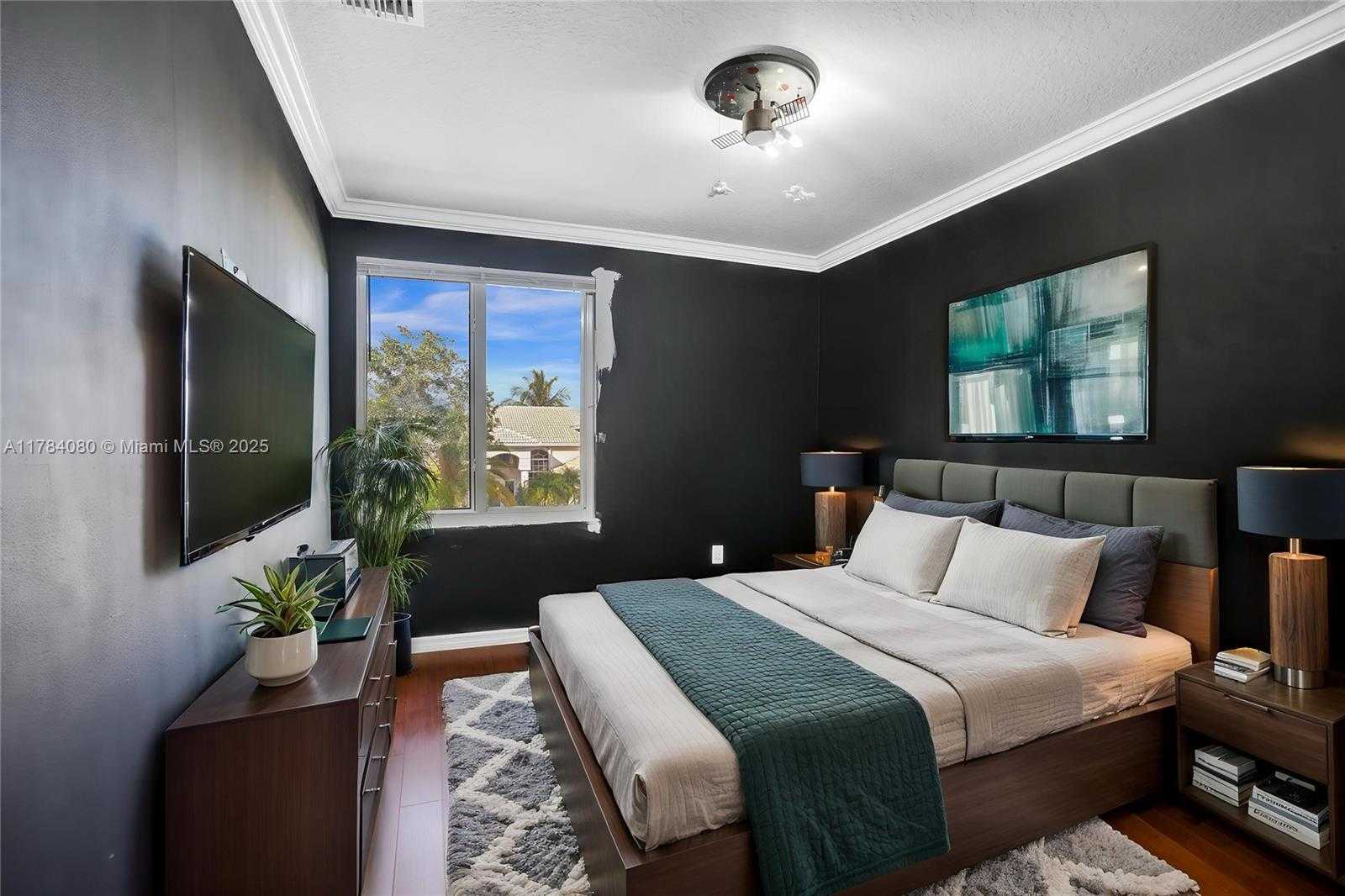 Small Image of 1322 NORTH WEST 139TH AVE, Pembroke Pines Number 28