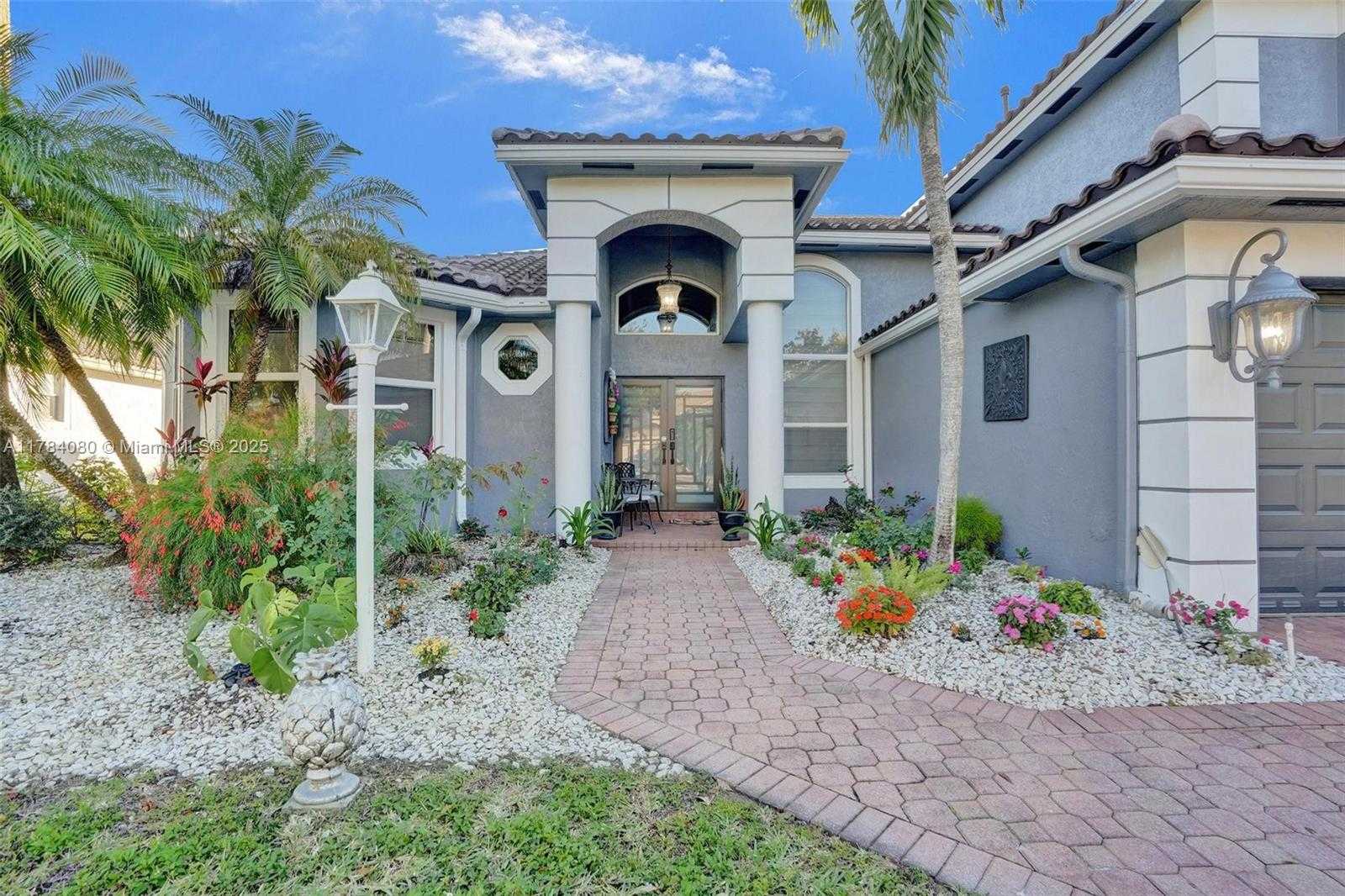 Small Image of 1322 NORTH WEST 139TH AVE, Pembroke Pines Number 3