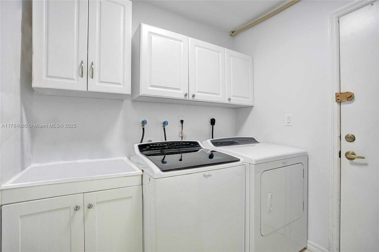 Small Image of 1322 NORTH WEST 139TH AVE, Pembroke Pines Number 30