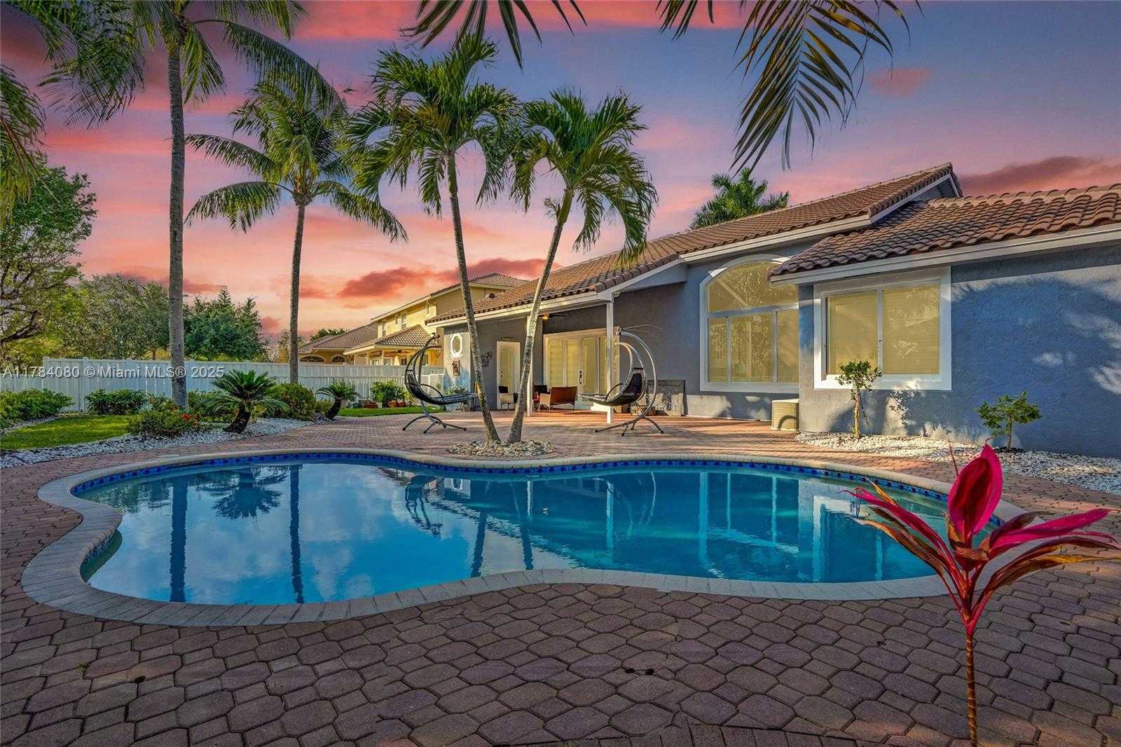 Small Image of 1322 NORTH WEST 139TH AVE, Pembroke Pines Number 35